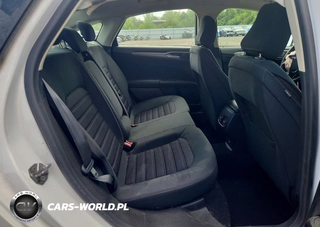 2020 Ford Fusion Se VIN:3FA6P0HD1LR119618 - 10