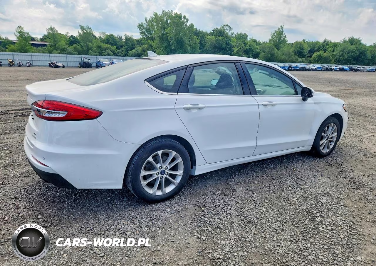 2020 Ford Fusion Se VIN:3FA6P0HD1LR119618 - 3