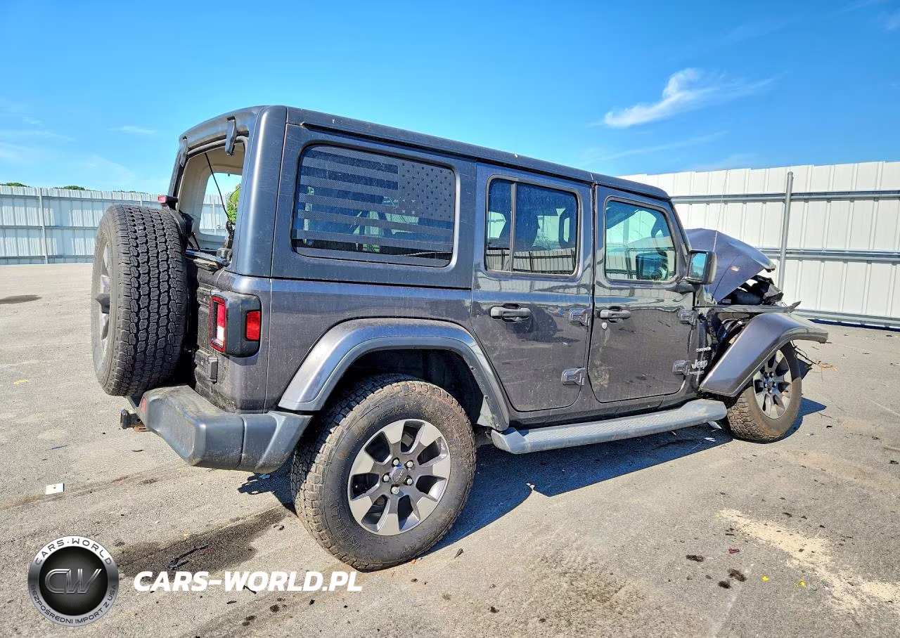 2018 Jeep Wrangler Unlimited Sahara VIN:1C4HJXEG8JW168868 - 3