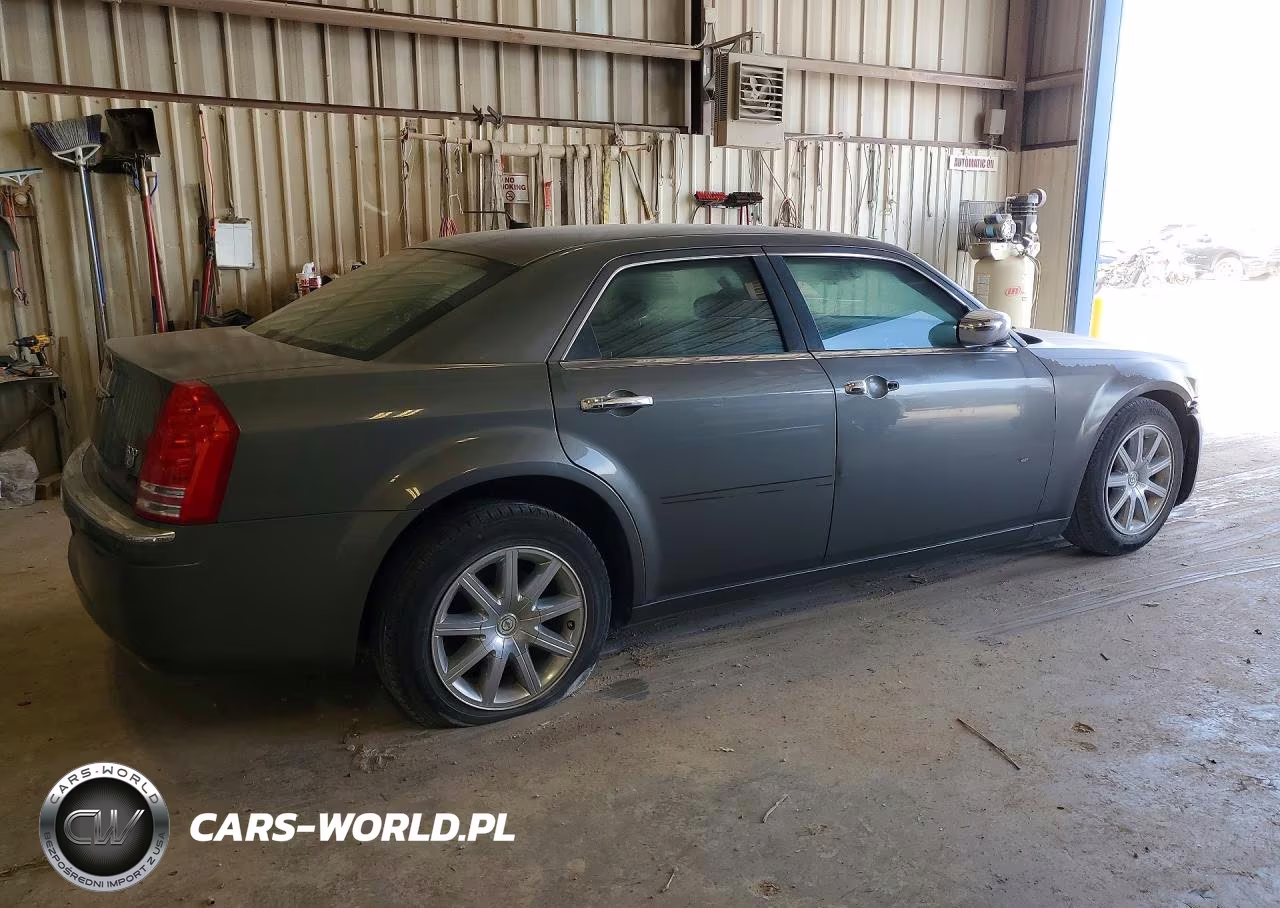 2008 Chrysler 300C VIN:2C3KA63H38H139643 - 3