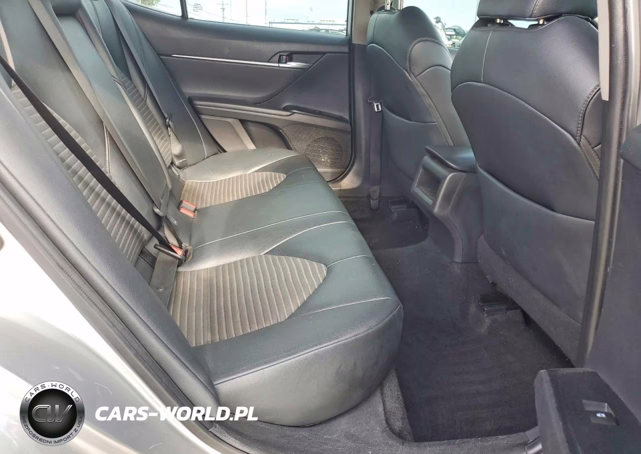 2019 Toyota Camry Se VIN:4T1B11HK7KU189870 - 10