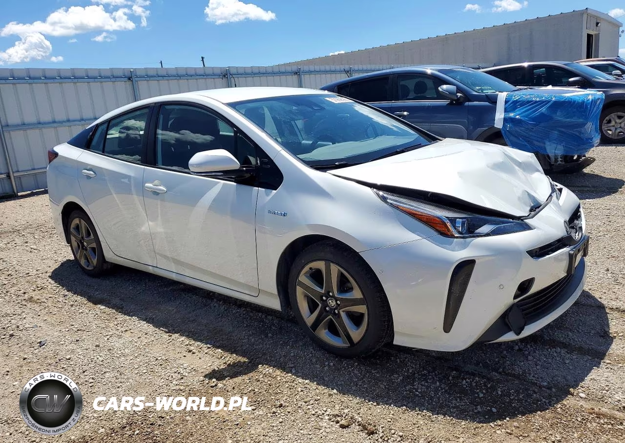 2020 Toyota Prius Xle VIN:JTDKARFU2L3113519 - 4