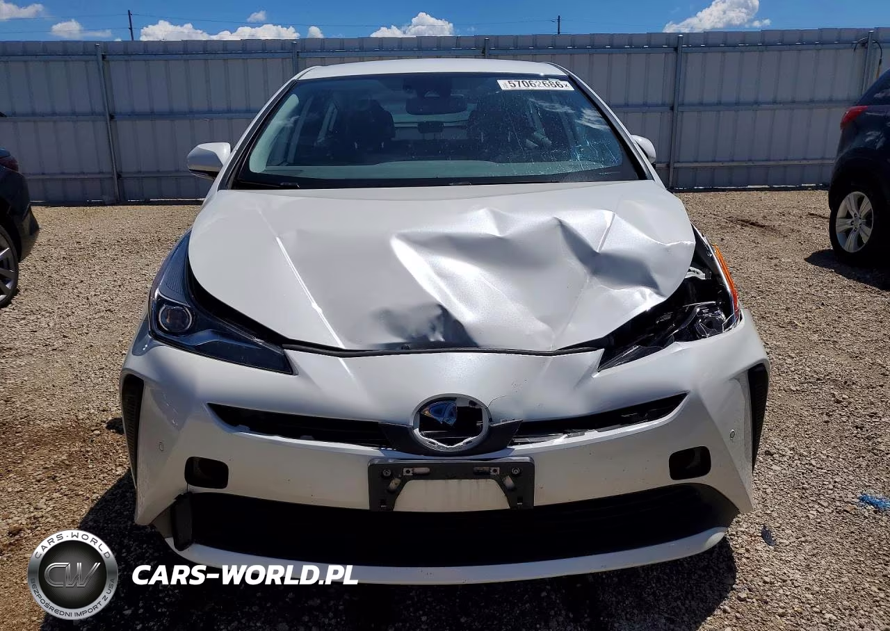2020 Toyota Prius Xle VIN:JTDKARFU2L3113519 - 5