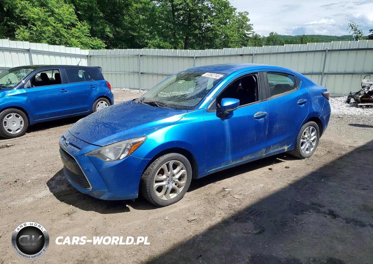 2017 Toyota Yaris Ia Base – zdjęcie 1 z 12