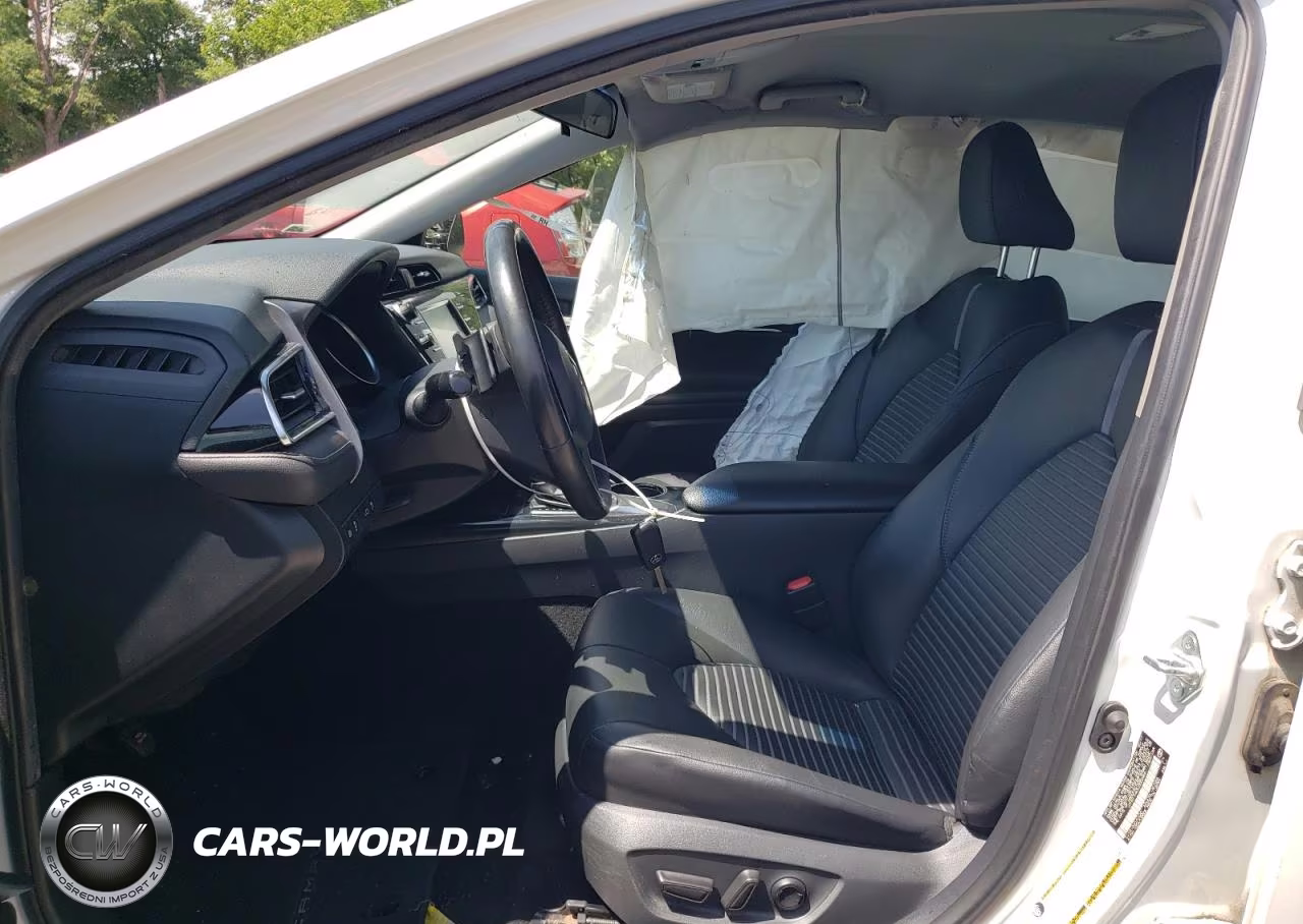 2018 Toyota Camry L VIN:JTNB11HK3J3002466 - 7