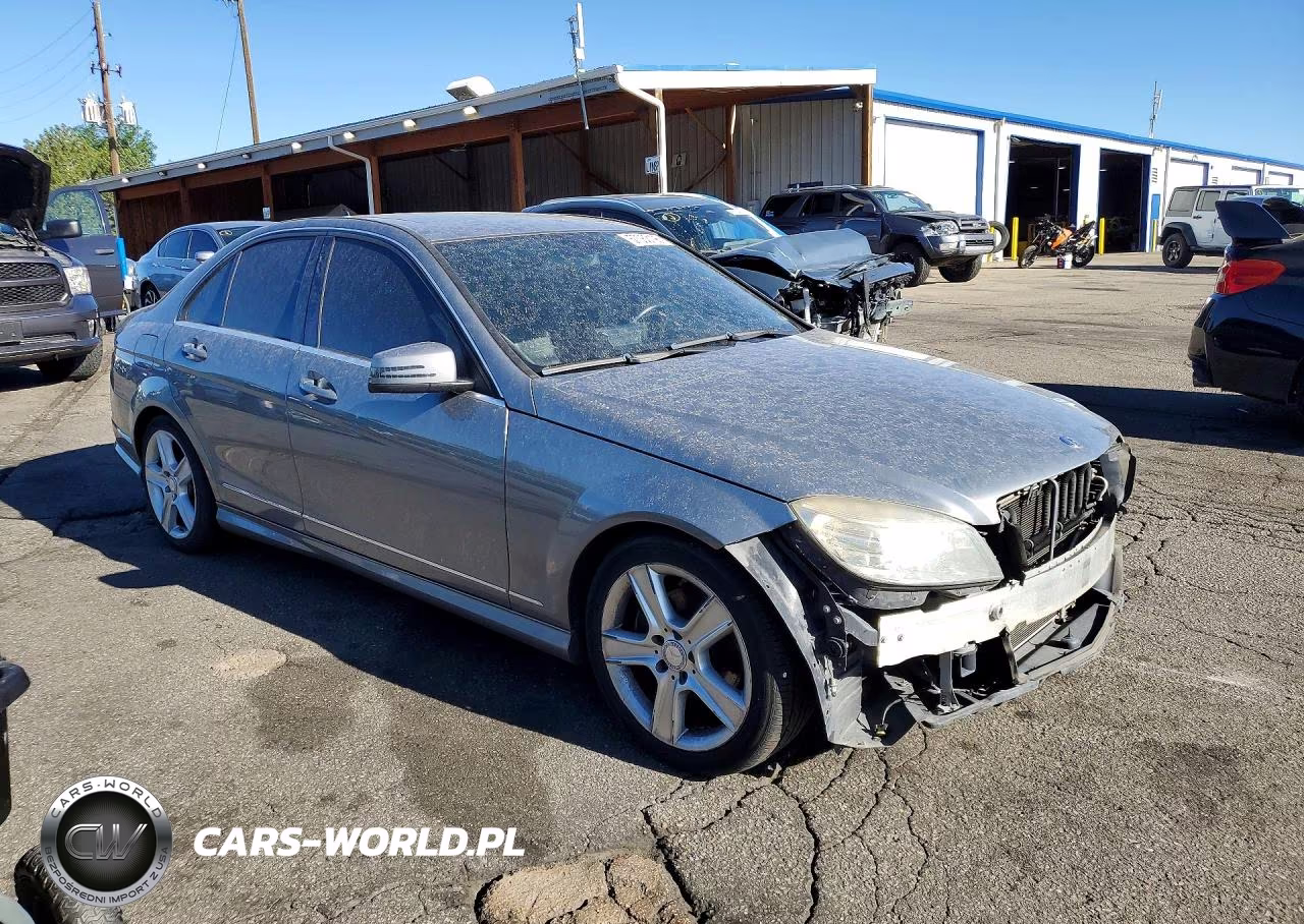 2010 Mercedes-Benz C 300 VIN:WDDGF5EB7AF361573 - 4
