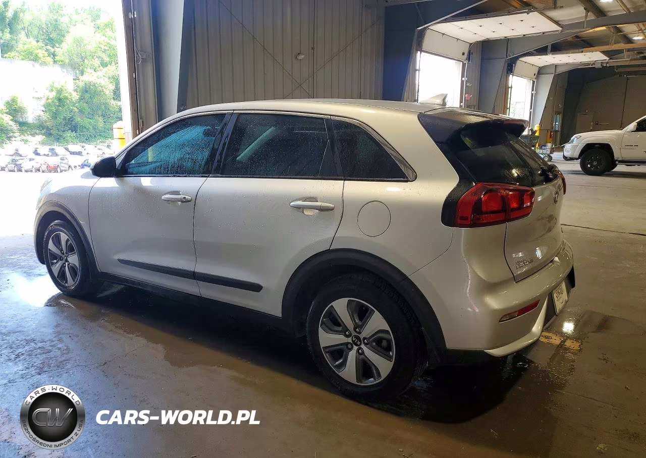 2018 Kia Niro Fe VIN:KNDCB3LC8J5210106 - 2