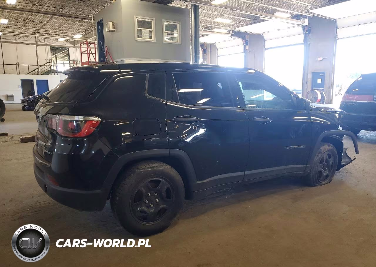 2019 Jeep Compass Sport VIN:3C4NJCAB0KT693128 - 3