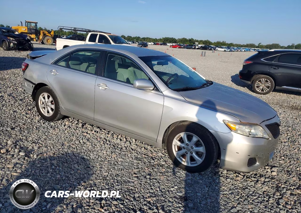 2010 Toyota Camry Le VIN:4T1BF3EK5AU550206 - 4
