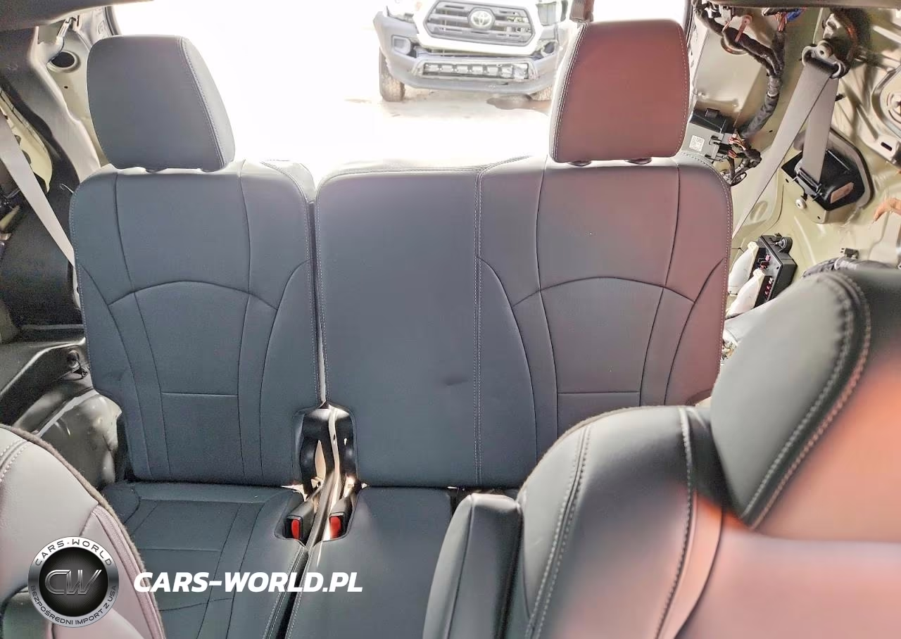 2023 Buick Enclave Essence VIN:5GAERBKWXPJ269153 - 10
