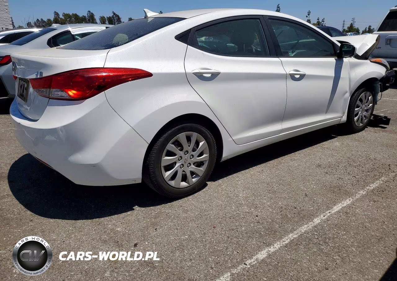 2011 Hyundai Elantra Gls VIN:5NPDH4AE0BH029502 - 3
