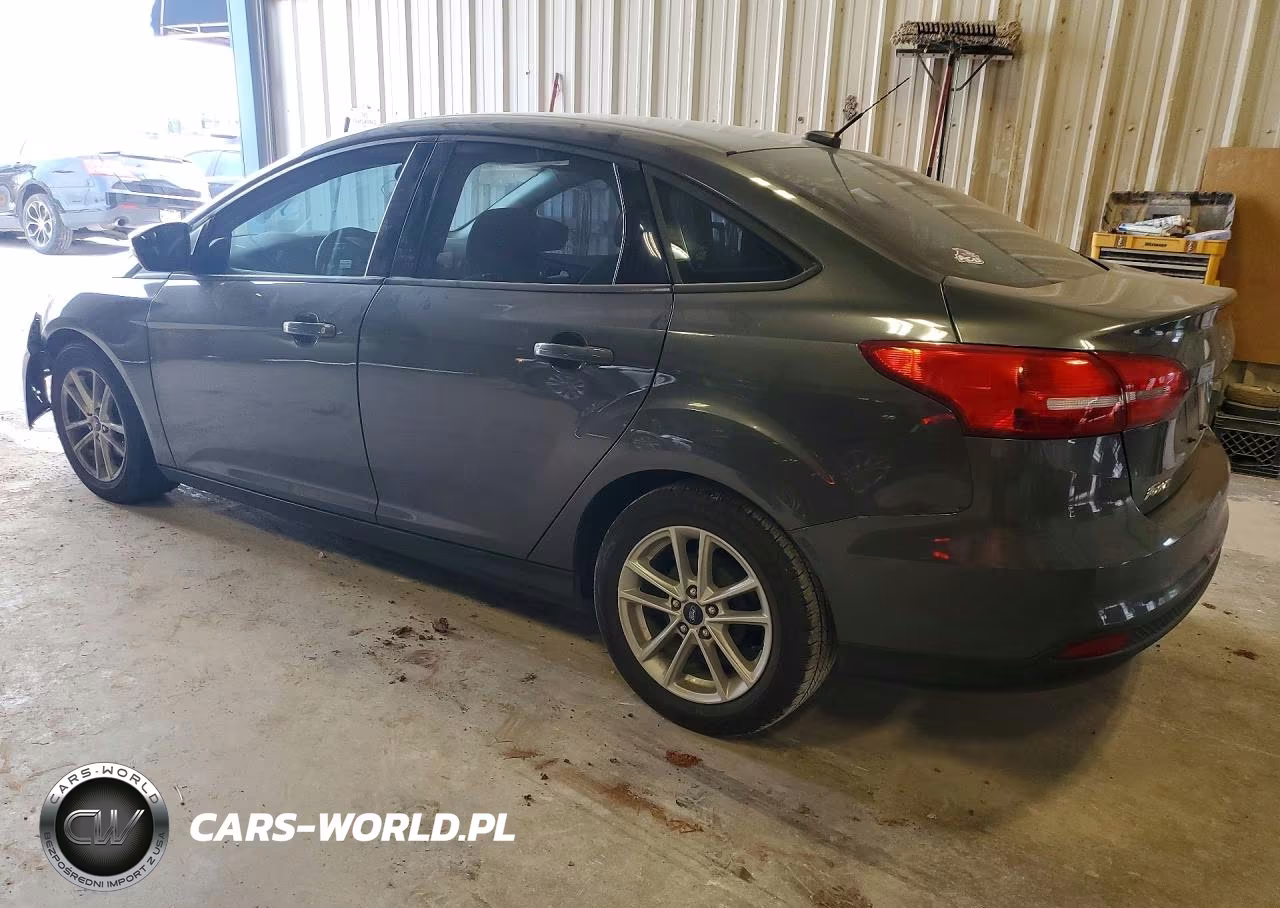 2017 Ford Focus Se VIN:1FADP3F29HL303527 - 2