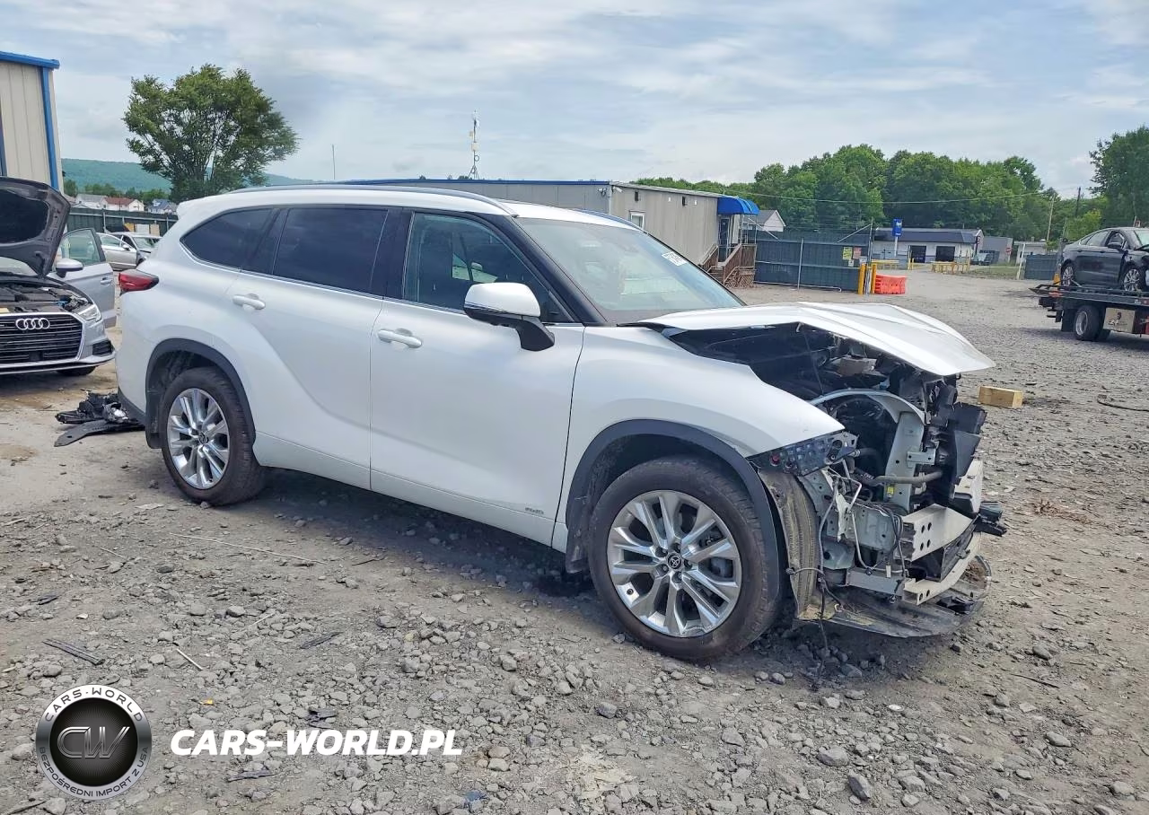 2023 Toyota Highlander Hybrid Limited VIN:5TDXBRCH8PS132851 - 4