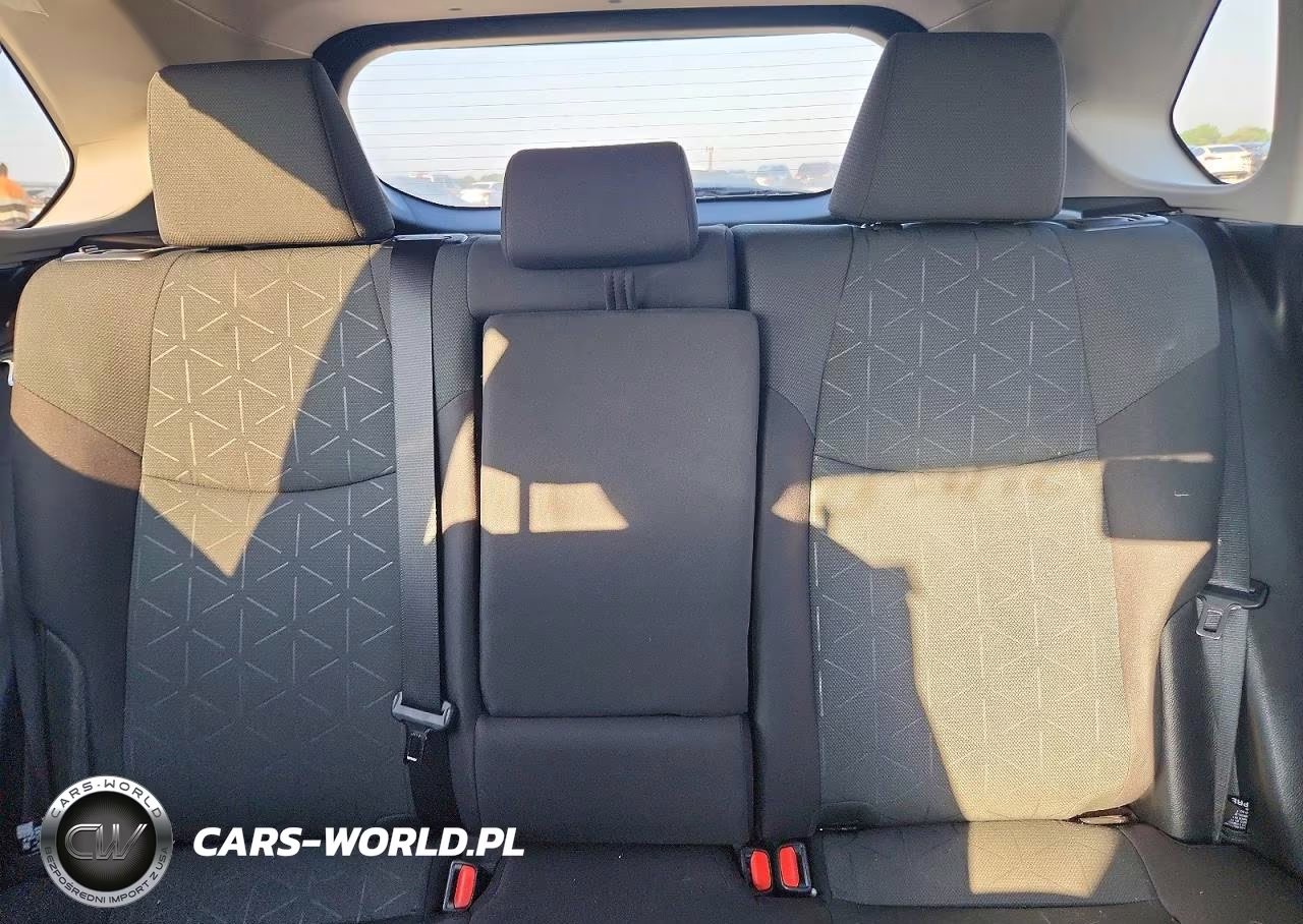 2024 Toyota Rav4 Hybrid Xle VIN:2T3RWRFV2RW221945 - 10