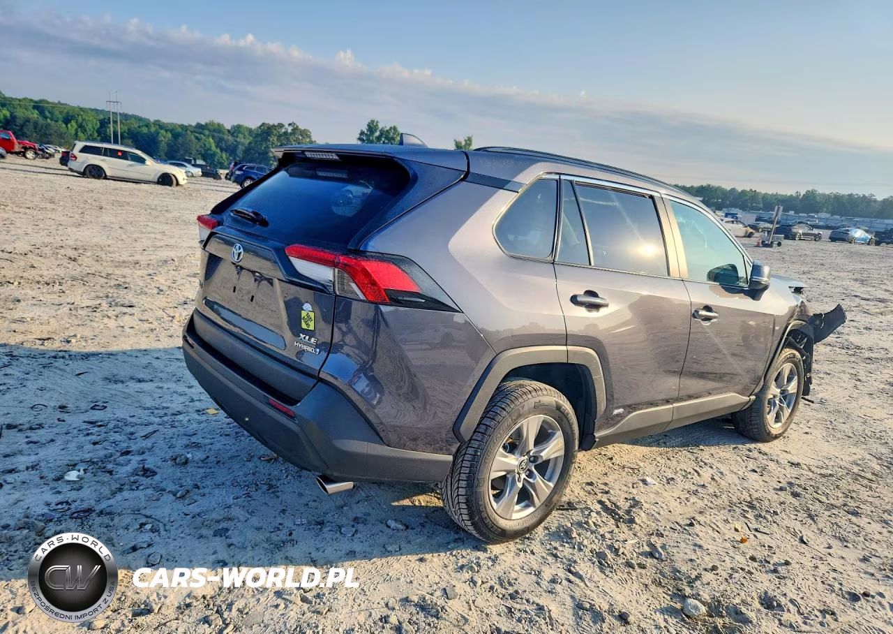 2024 Toyota Rav4 Hybrid Xle VIN:2T3RWRFV2RW221945 - 3