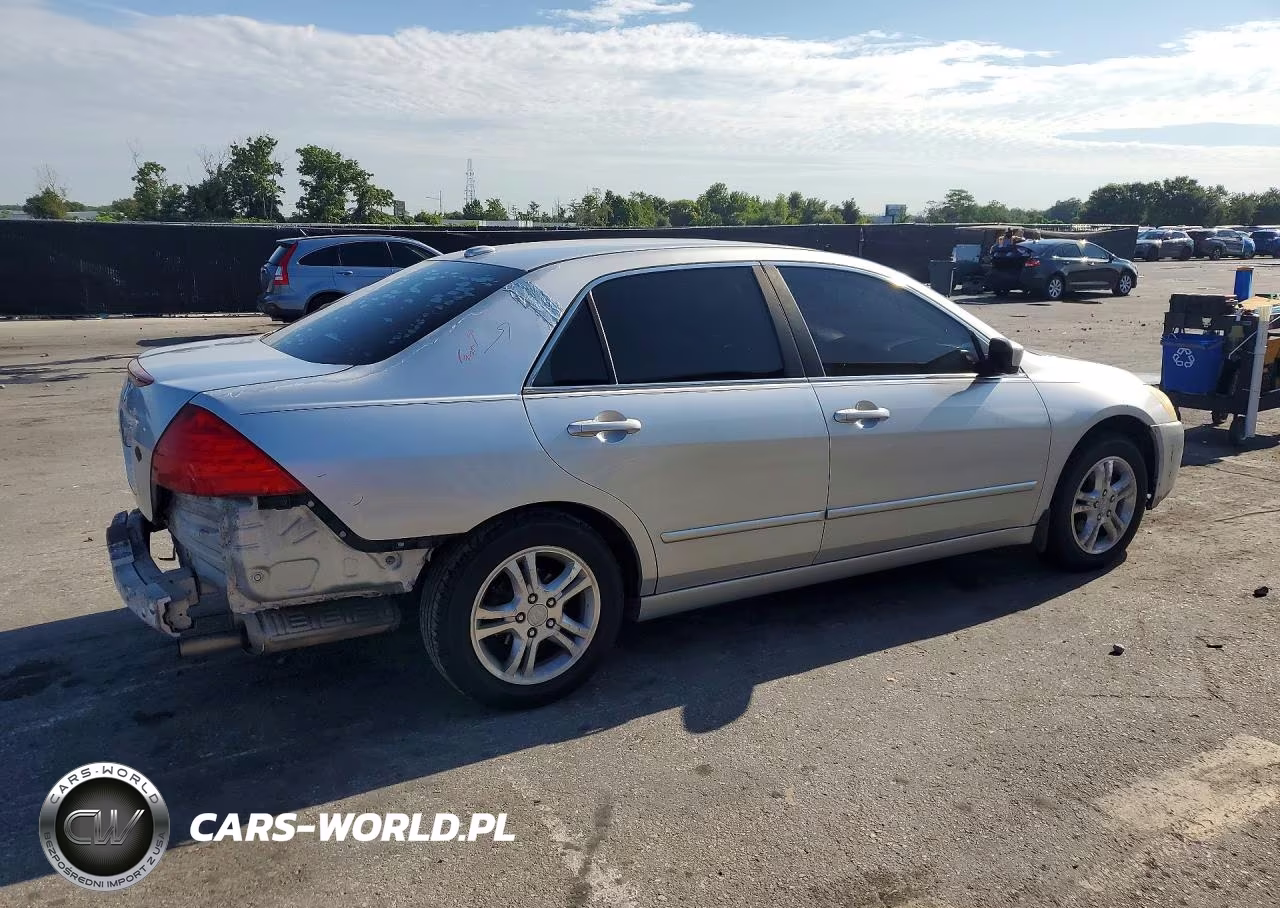 2007 Honda Accord Ex VIN:1HGCM56897A175820 - 3