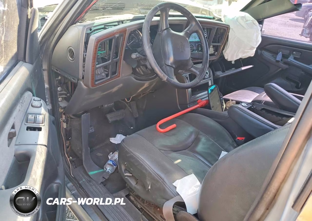 2000 Chevrolet Silverado C1500 VIN:1GCEC14V8YZ230658 - 8
