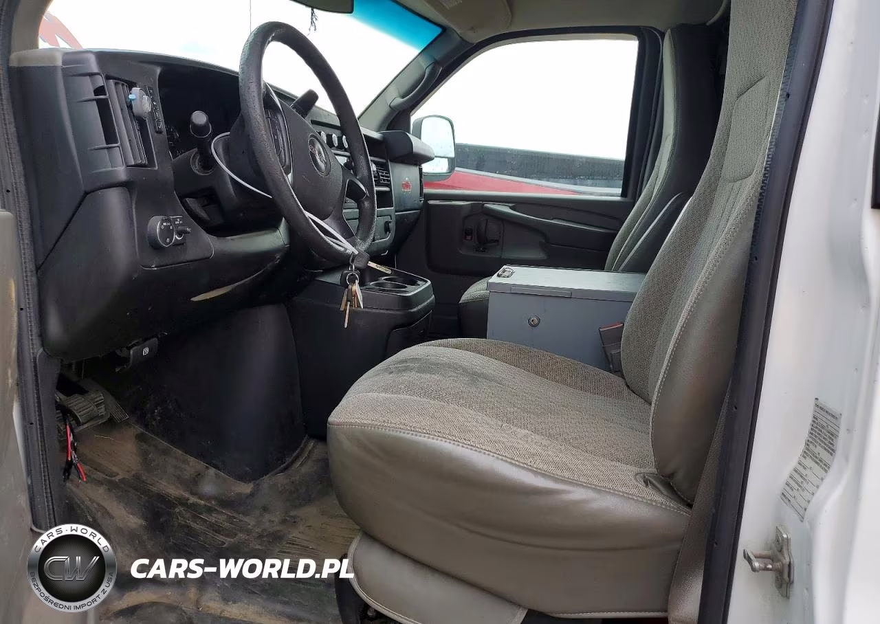 2015 GMC Savana G2500 VIN:1GTW7FCF4F1907586 - 7