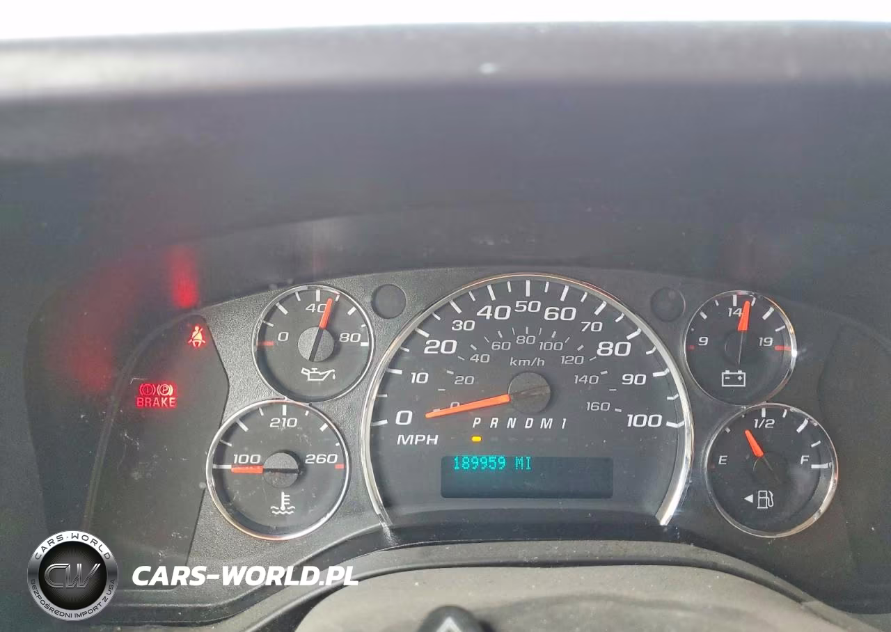 2015 GMC Savana G2500 VIN:1GTW7FCF4F1907586 - 9