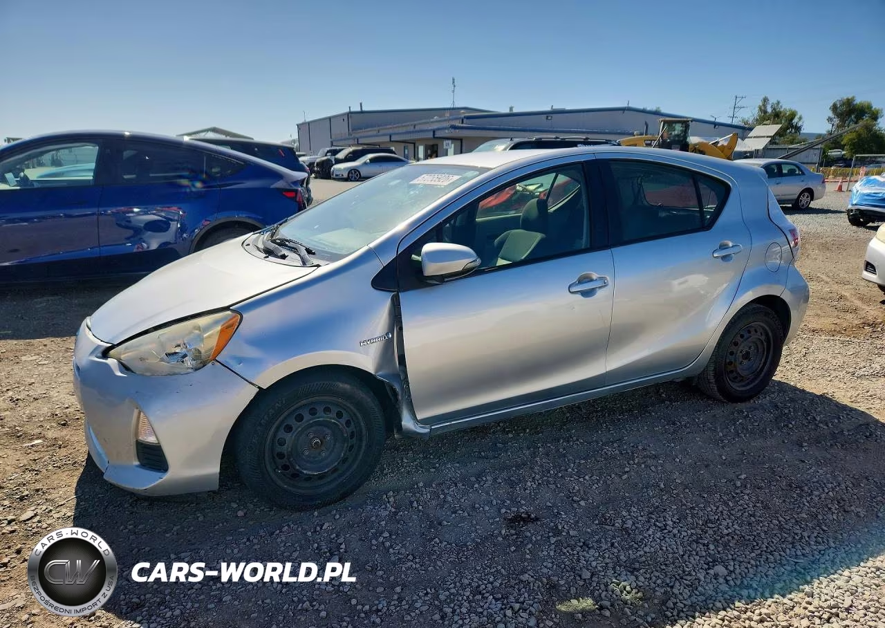 2013 Toyota Prius C Three