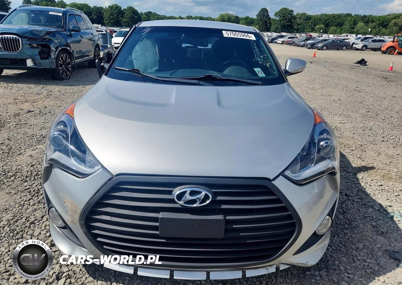 2016 Hyundai Veloster Turbo VIN:KMHTC6AEXGU302640 - 5