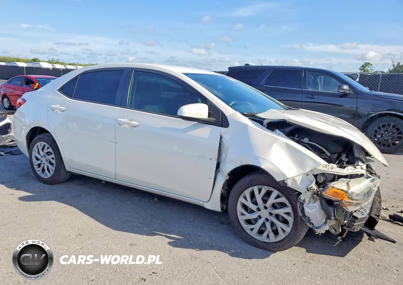 2019 Toyota Corolla Le VIN:5YFBURHE3KP936303 - 4