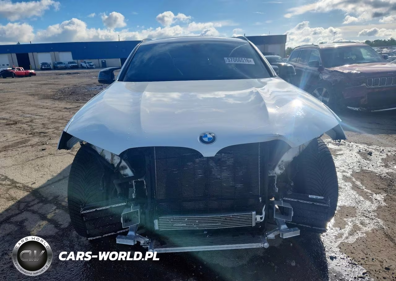 2021 BMW X4 M Competition VIN:5YMUJ0C00M9F50093 - 5
