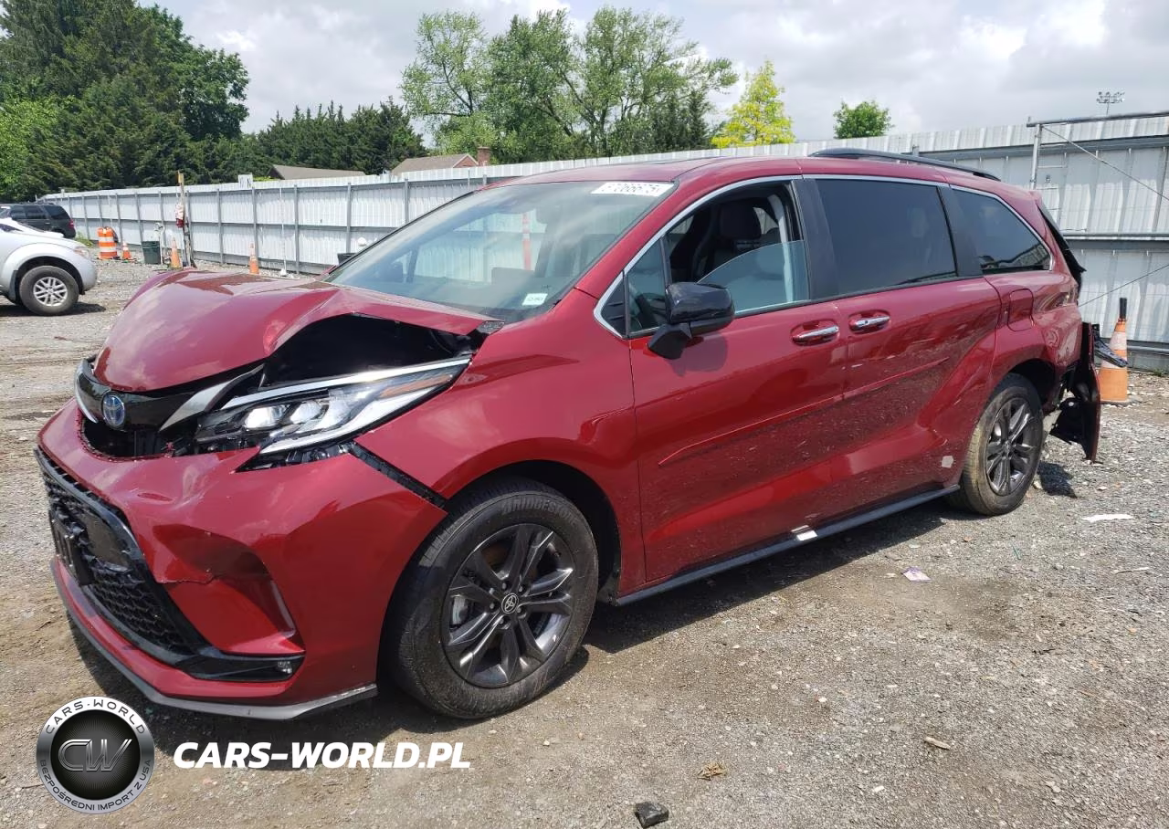 2024 Toyota Sienna Xse