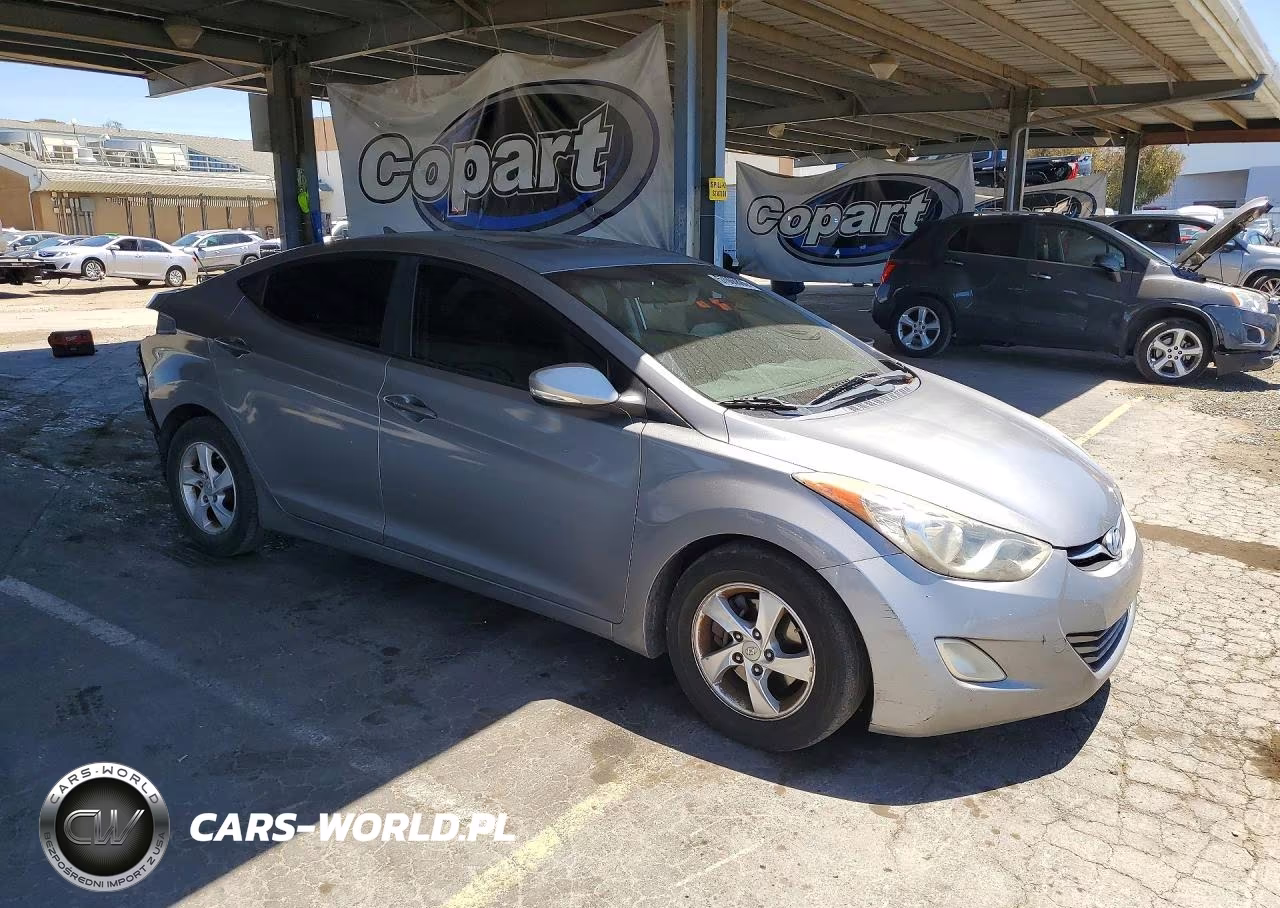 2012 Hyundai Elantra Limited VIN:KMHDH4AE9CU217261 - 4