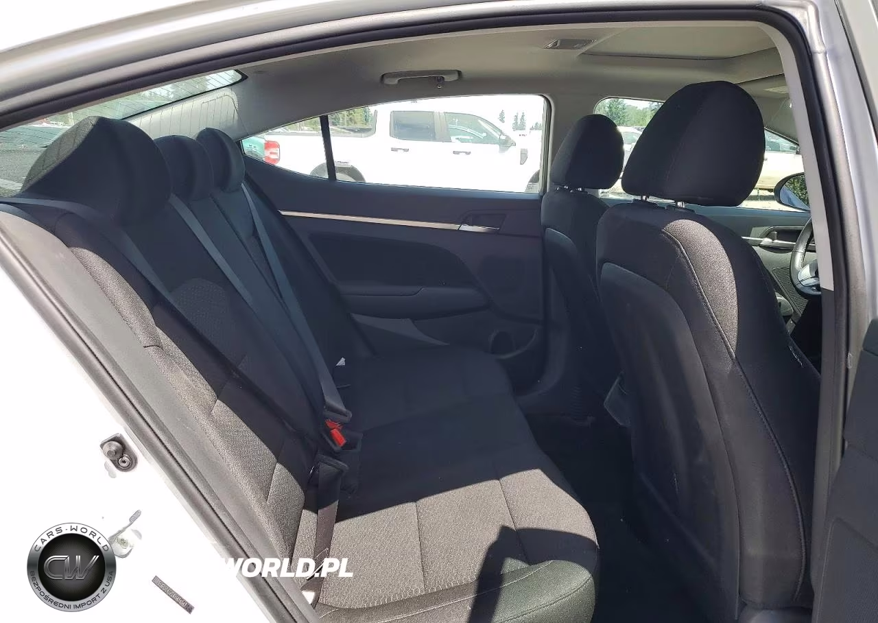 2019 Hyundai Elantra Value Edition VIN:5NPD84LF2KH476547 - 10