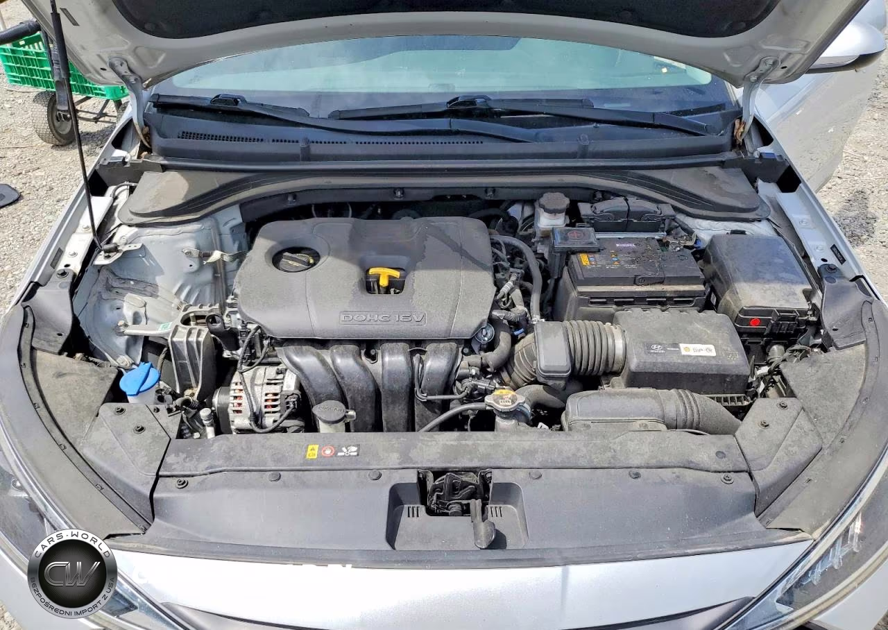 2019 Hyundai Elantra Value Edition VIN:5NPD84LF2KH476547 - 11