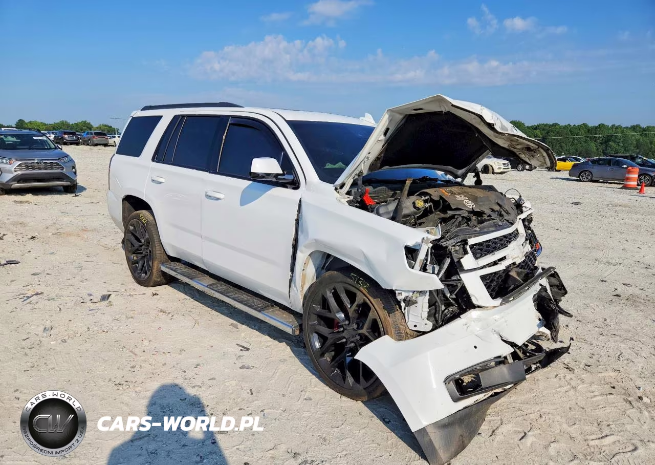 2017 Chevrolet Tahoe C1500 Lt VIN:1GNSCBKC4HR308693 - 4