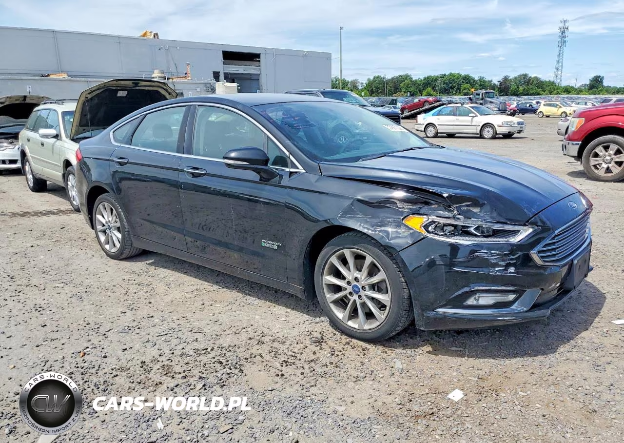 2017 Ford Fusion Se Phev VIN:3FA6P0PU7HR332095 - 4
