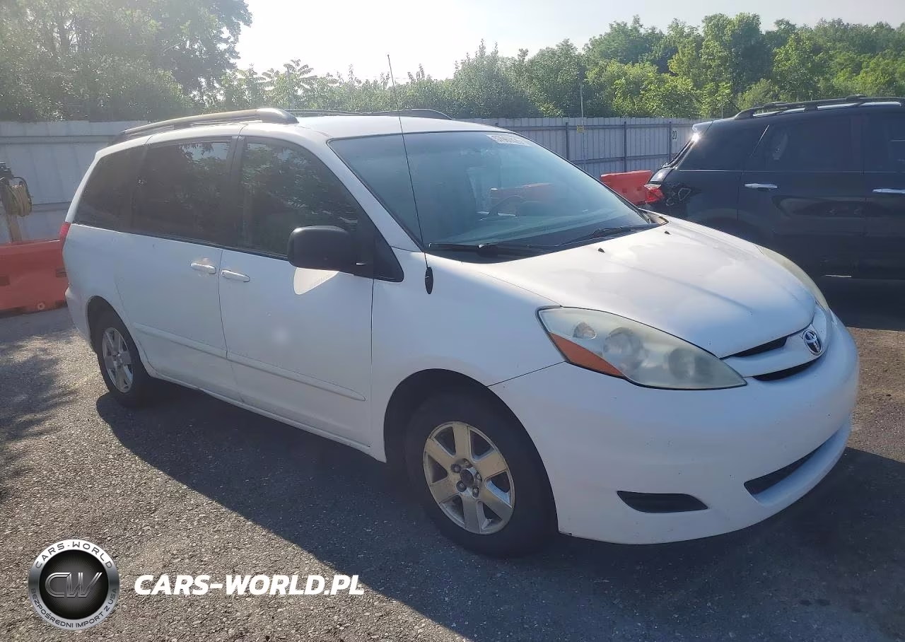 2007 Toyota Sienna Le 7-Passenger VIN:5TDZK23C07S069040 - 4
