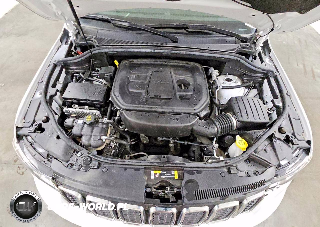 2022 Jeep Grand Cherokee Laredo E-Laredo X VIN:1C4RJEAG9NC180677 - 12