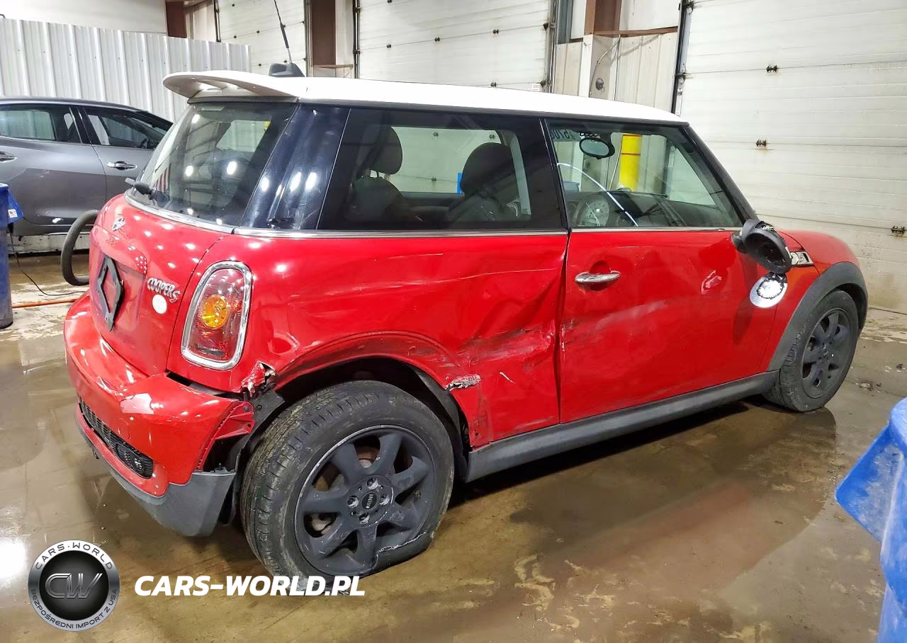 2010 Mini Cooper S VIN:WMWMF7C53ATX45225 - 3