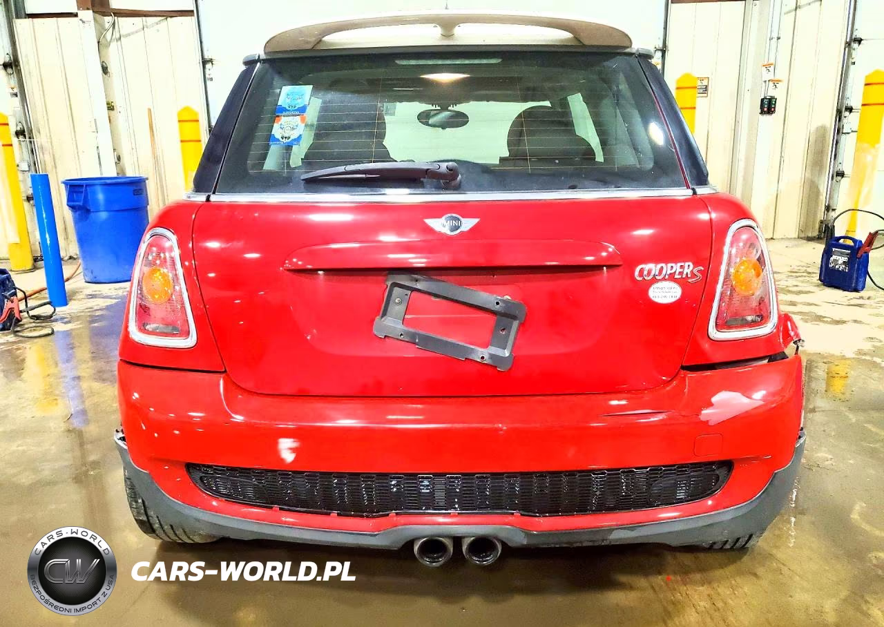 2010 Mini Cooper S VIN:WMWMF7C53ATX45225 - 6