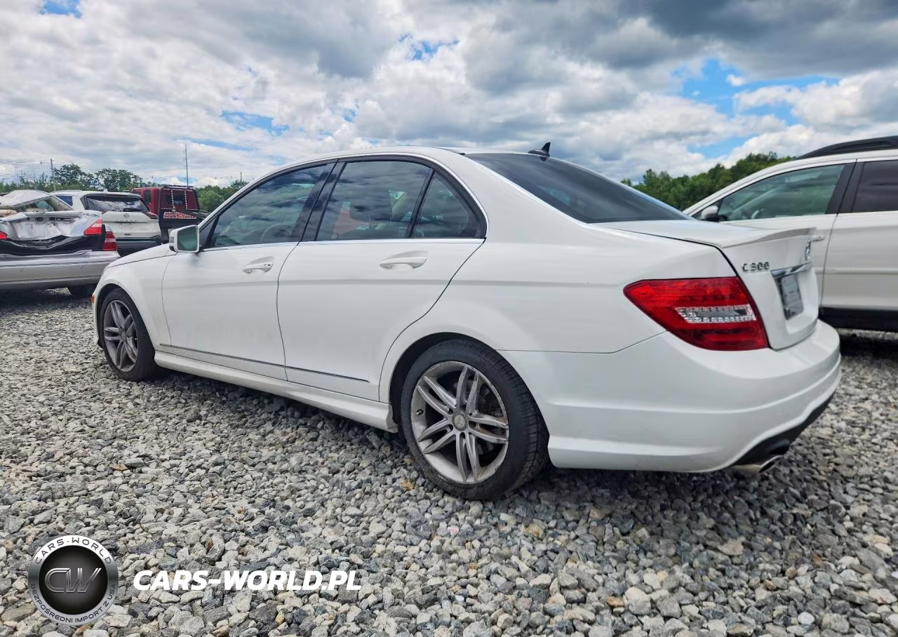 2014 Mercedes-Benz C 300 4Matic VIN:WDDGF8AB6ER317155 - 2