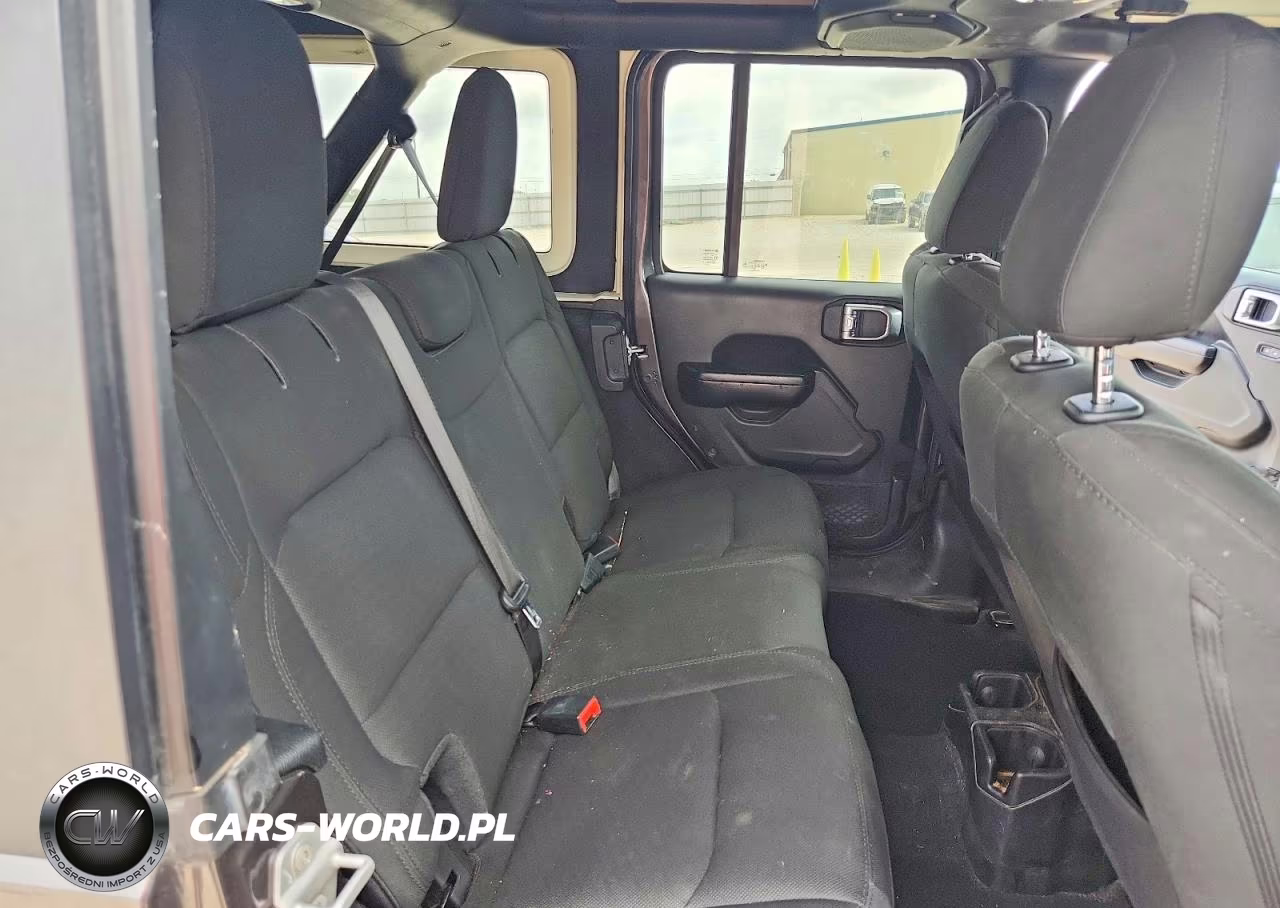 2020 Jeep Wrangler Unlimited Sport VIN:1C4HJXDNXLW122929 - 10