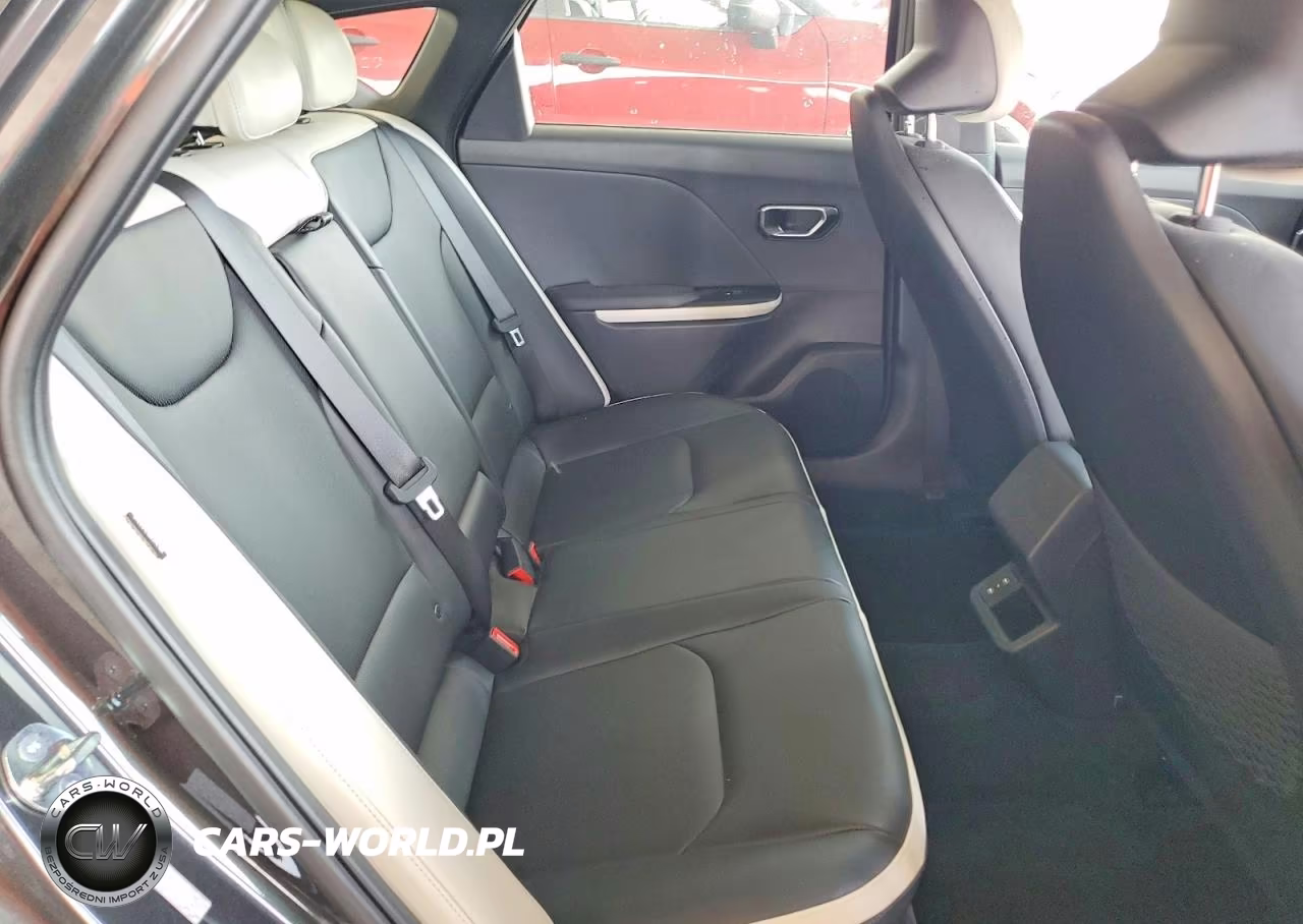 2026 Kia K4 Gt Line VIN:3KPFW4DEXTE305829 - 10