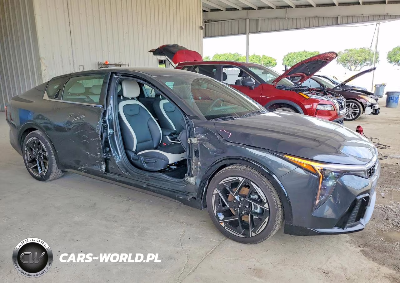 2026 Kia K4 Gt Line VIN:3KPFW4DEXTE305829 - 4