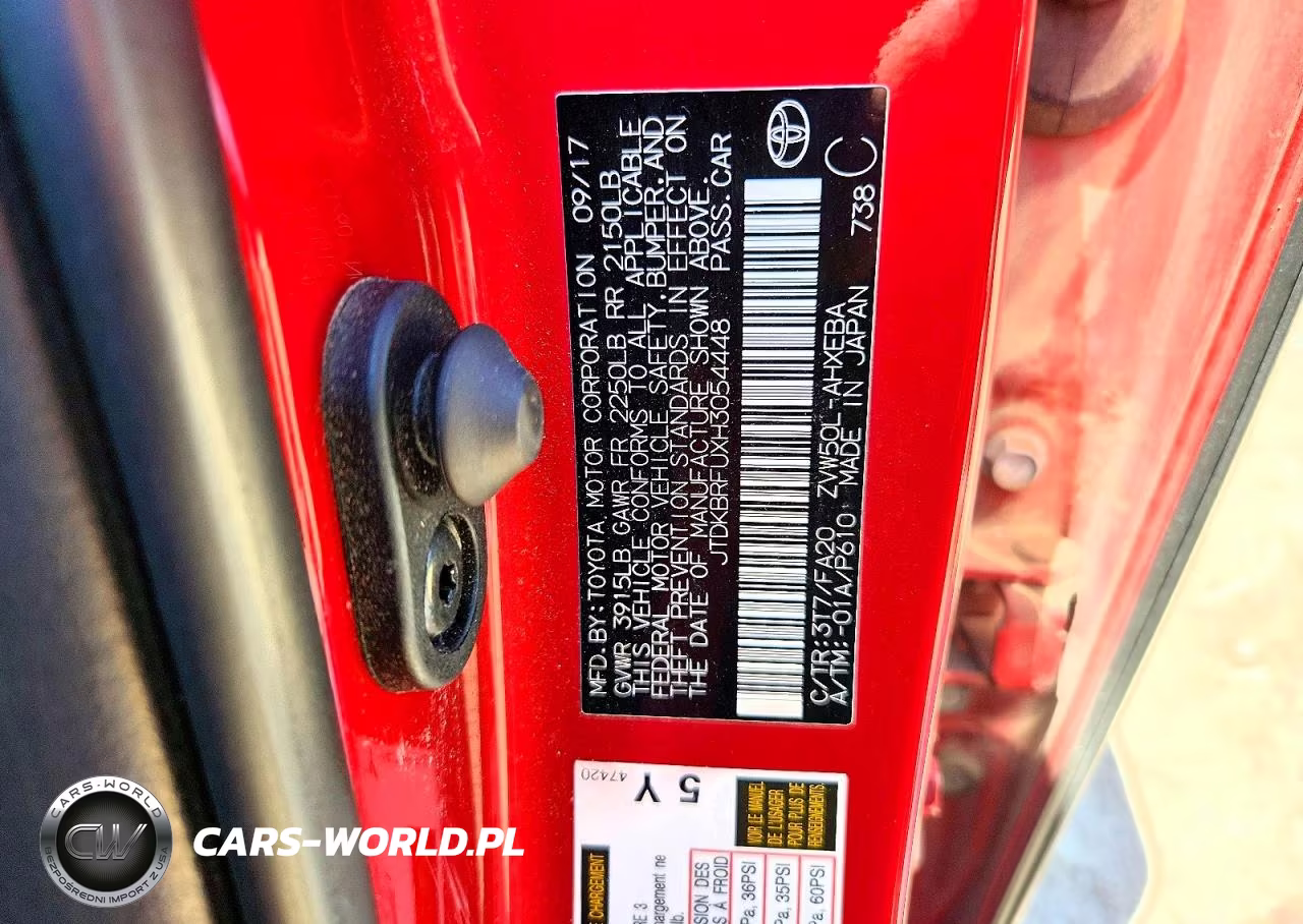 2017 Toyota Prius Two VIN:JTDKBRFUXH3054448 - 12