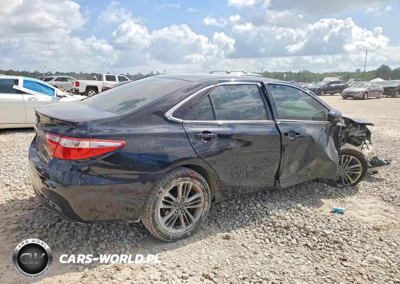 2016 Toyota Camry Se VIN:4T1BF1FKXGU221657 - 3