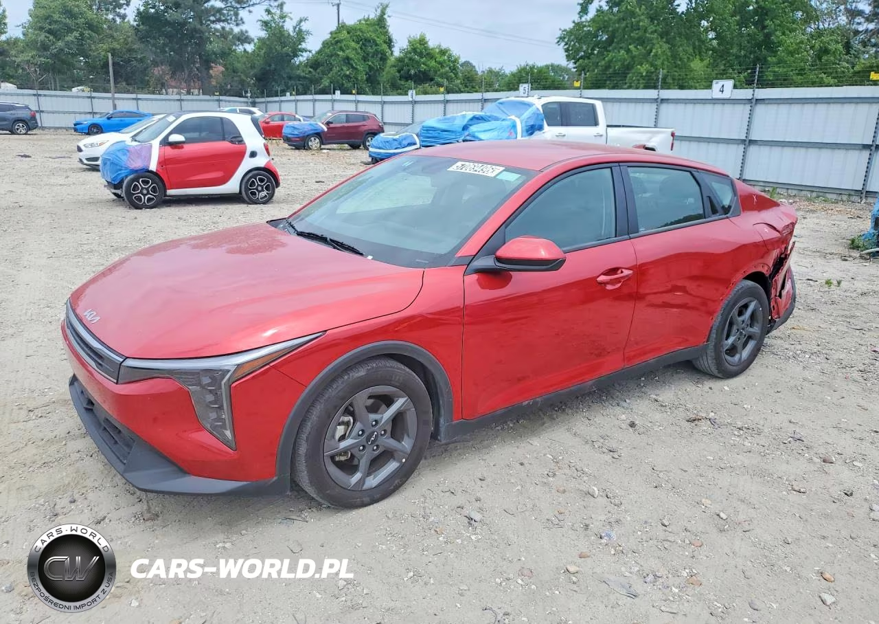 2025 Kia K4 Lxs – zdjęcie 1 z 13
