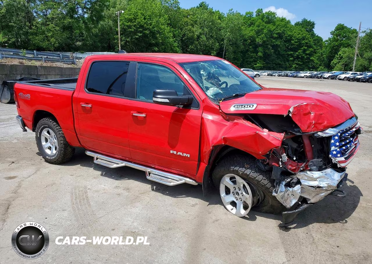 2019 Ram 1500 Big Horn VIN:1C6SRFFT8KN750455 - 4