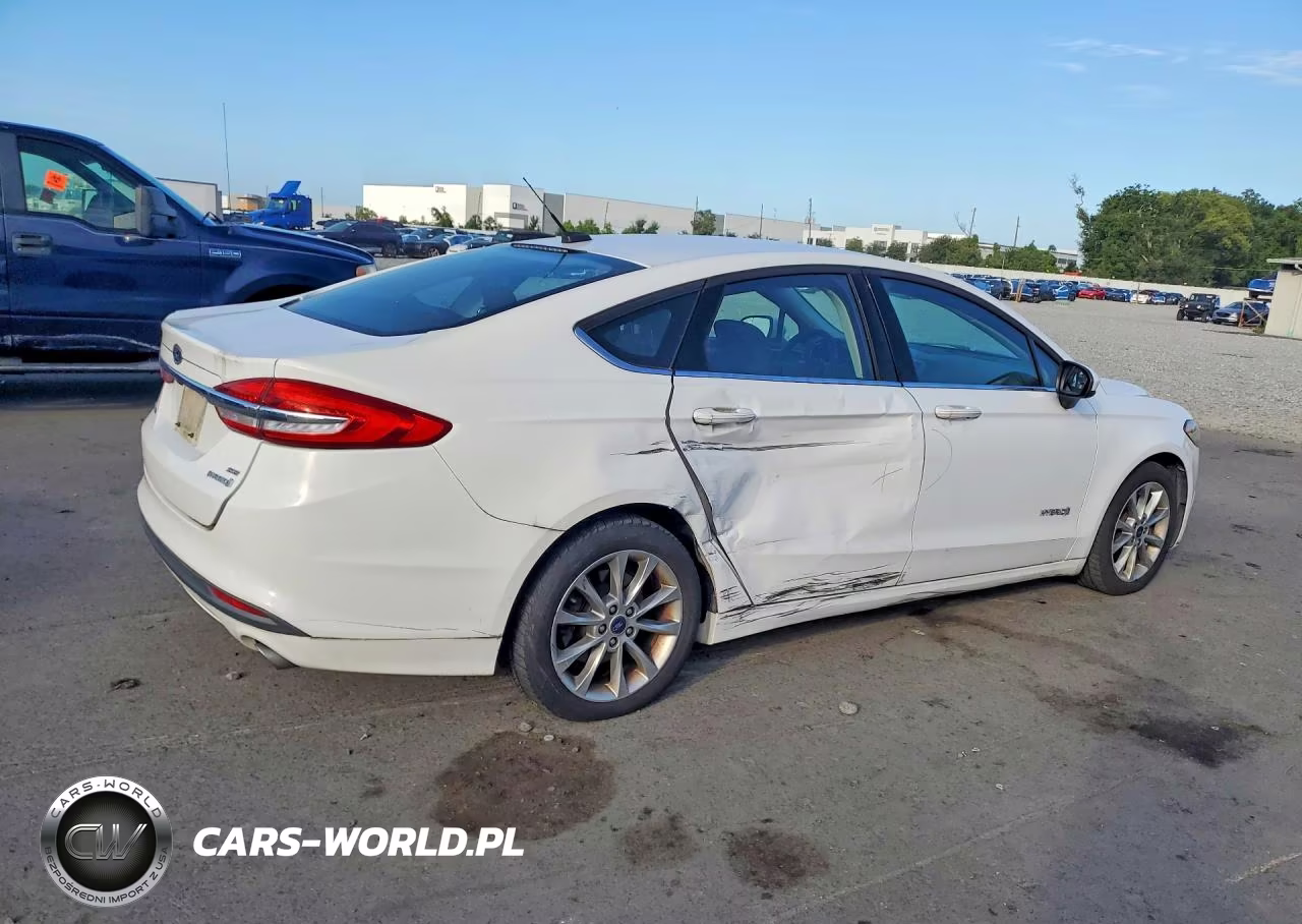2017 Ford Fusion Se Hybrid VIN:3FA6P0LU2HR223467 - 3