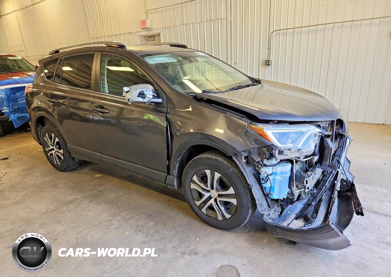 2018 Toyota Rav4 Le VIN:JTMBFREV8JJ243776 - 4