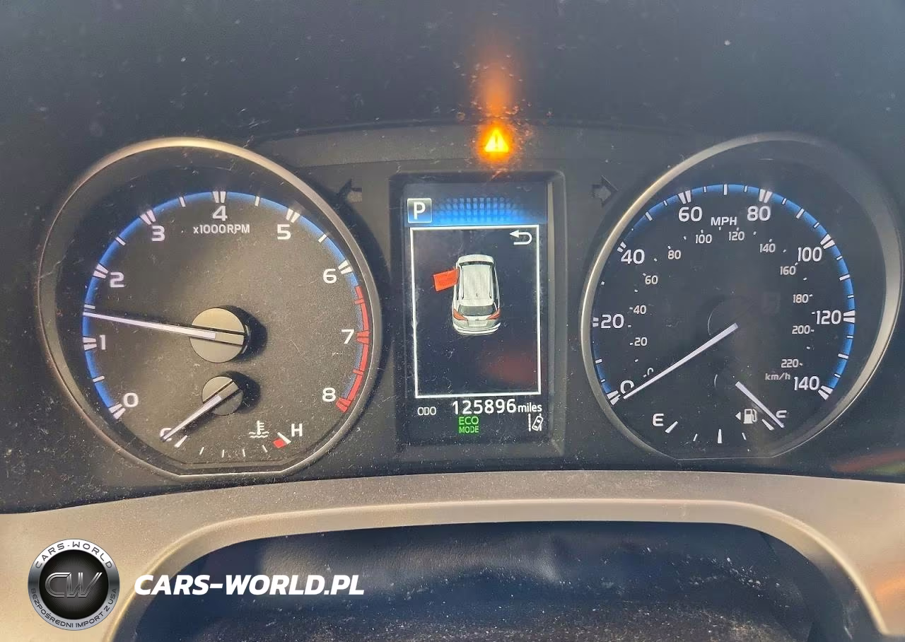 2018 Toyota Rav4 Le VIN:JTMBFREV8JJ243776 - 9