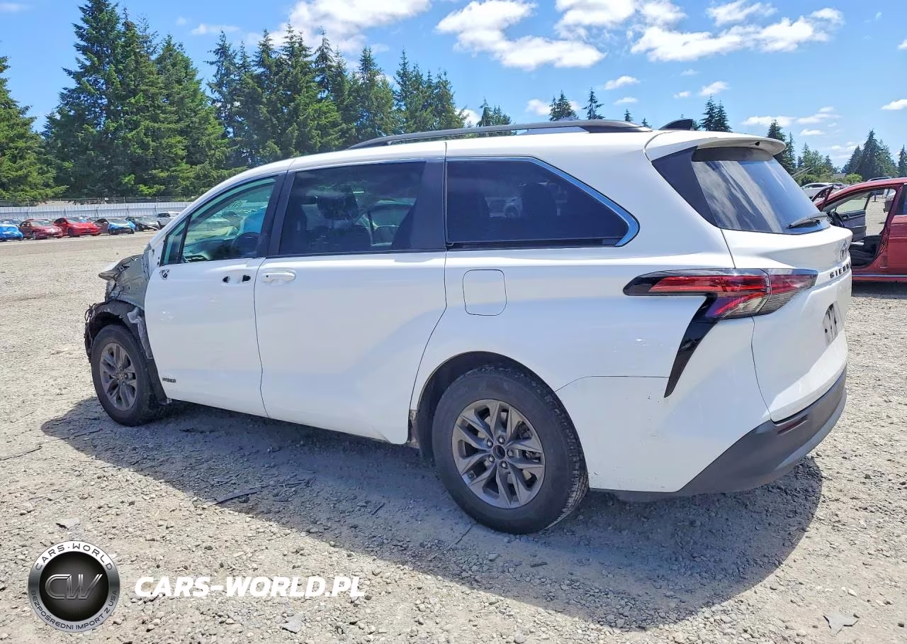 2021 Toyota Sienna Le VIN:5TDKRKEC9MS062433 - 2