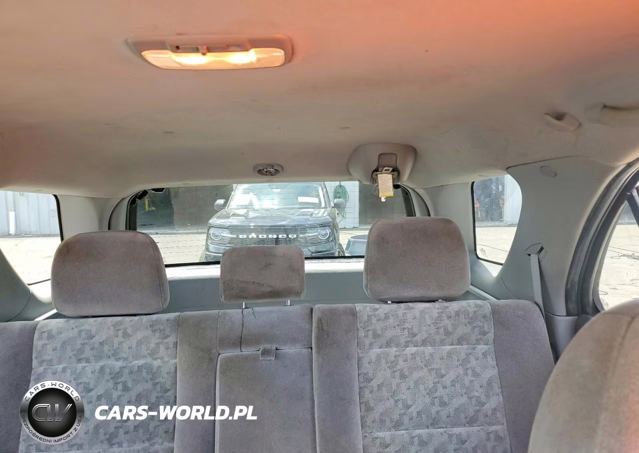 2008 Kia Sorento Base VIN:KNDJD735385855556 - 10